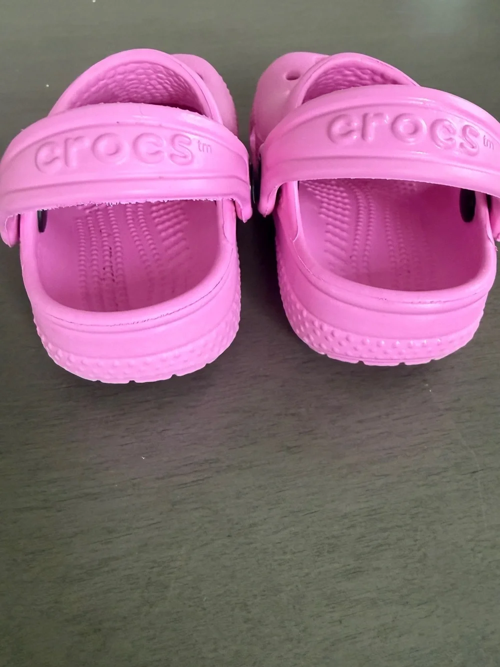 CROCS Baby Bubblegum Pink Classic Clog Sandals Size 2